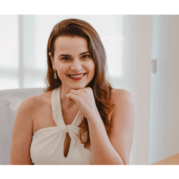 Dra Rebeca Carbinatto